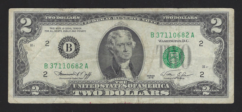 1976 USA $2 Two Dollar Bill Series (B) Green Seal Number B37110682A (Fine)