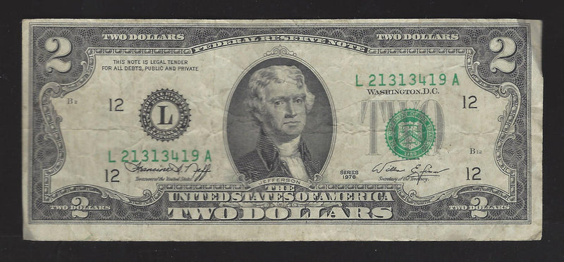 1976 USA $2 Two Dollar Bill Series (L) Green Seal Number L21313419A (Fine)